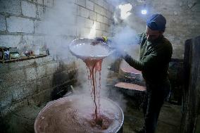 Manufacture Of Pomegranate Molasses And Drinks - Syria