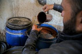 Manufacture Of Pomegranate Molasses And Drinks - Syria