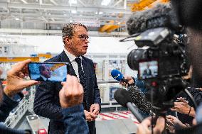 Francois Durovray Visit Tour Of The A321 Assembly Line - Toulouse