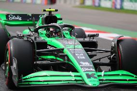 Carlos Sainz Jr Wins F1 Grand Prix - Mexico