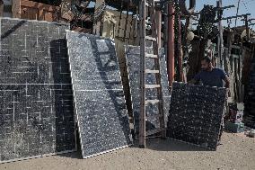 Gaza Residents Use Solar Panels