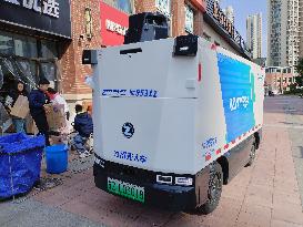 Unmanned Delivery Vehicle