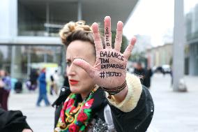 Depardieu Trial - Feminists Demonstrate Outside The Court In Support Of The Victims - Paris