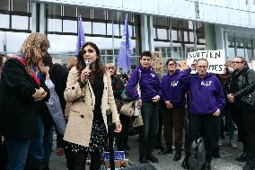 Depardieu Trial - Feminists Demonstrate Outside The Court In Support Of The Victims - Paris