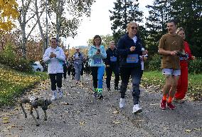 Robot dog at charity run in Ukrainian capital