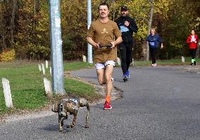 Robot dog at charity run in Ukrainian capital