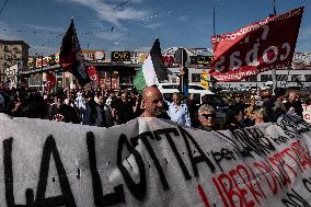 Demonstration In Naples Of Unemployed And Workers Against Ddl 1660.