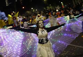 Day Of The Dead Mega Parade Of Catrinas