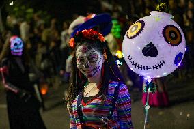 Day Of The Dead Mega Parade Of Catrinas