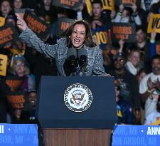 Campaign Rally In Ann Arbor Michigan With Kamala Harris, Tim Walz And Maggie Rogers