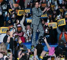 Campaign Rally In Ann Arbor Michigan With Kamala Harris, Tim Walz And Maggie Rogers