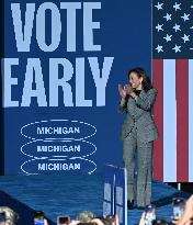 Campaign Rally In Ann Arbor Michigan With Kamala Harris, Tim Walz And Maggie Rogers