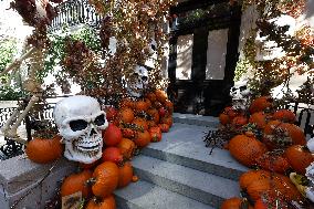 New York City Halloween Homes