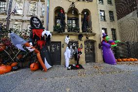 New York City Halloween Homes