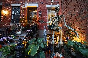 New York City Halloween Homes