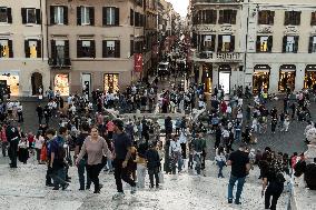 Daily Life In Italy