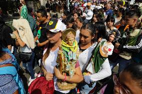 Believers Celebrate San Judas Tadeo Feast