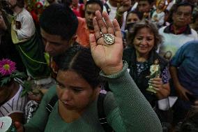 Believers Celebrate San Judas Tadeo Feast