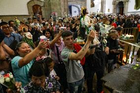 Believers Celebrate San Judas Tadeo Feast