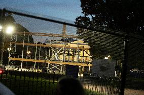 Up Date View Of The White House  Were They Have Started Building The  Viewing Stand For The 2025 Inauguration