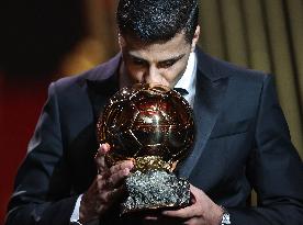 Manchester City's Rodri Wins Ballon d'Or - Paris