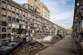 Cemeteries Of Interest In Spain