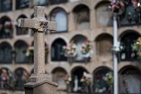 Cemeteries Of Interest In Spain