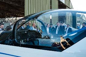 Francois Durovray Visits AURA AERO - Toulouse