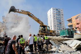 Aftermath Of Airstrikes In Tyre - Lebanon