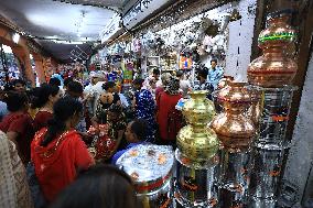 Dhanteras Festival Shopping In Jaipur