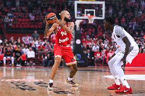 Olympiacos Piraeus v Real Madrid - Turkish Airlines EuroLeague