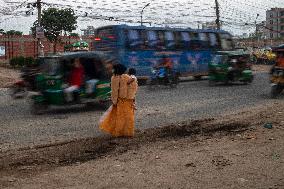 Daily Life In Dhaka