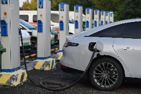 A Street Charging Station in Fuyang