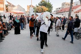 Six Killed In Bombing Of Al-Sahaba Market - Gaza