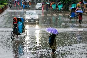 Cyclone Dana Brings Heavy Rain - Dhaka