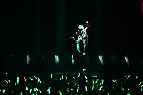 Hatsune Miku Performs At The Zenith - Paris