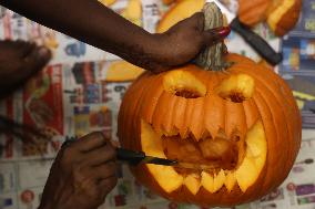 Halloween Pumpkin Carving In Toronto, Canada