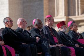 Pope Francis Attends The Weekly General Audience