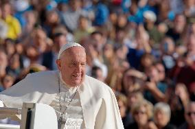 Pope Francis Attends The Weekly General Audience