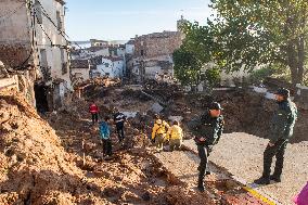 Search for missing persons and debris removal work in Letur - Spain