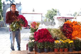 Sale Of Products To Decorate Day Of The Dead Oferings