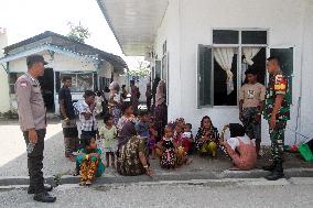 Community Rejects 153 Rohingya Refugees Stranded In North Sumatra, Indonesia