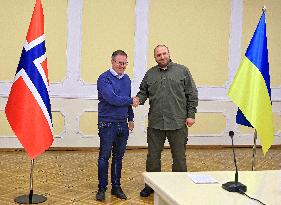 Briefing of defence ministers of Ukraine and Norway in Odesa