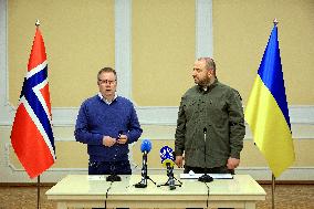 Briefing of defence ministers of Ukraine and Norway in Odesa