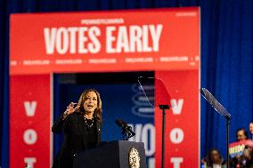 Vice President Kamala Harris Campaigns In Harrisburg, Pennsylvania