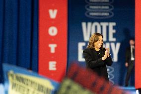 Vice President Kamala Harris Campaigns In Harrisburg, Pennsylvania