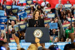 Vice President Kamala Harris Campaigns In Harrisburg, Pennsylvania