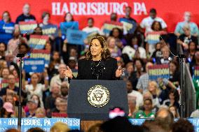 Vice President Kamala Harris Campaigns In Harrisburg, Pennsylvania