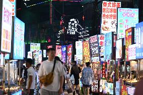 Night Market Consumption in Nanning