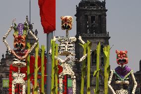 Mega Offering Instaled At Main Square For Dia De Muertos Celebrations